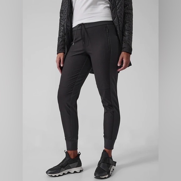 Athleta Pants & Jumpsuits Athleta Headlands Hybrid Trek Jogger